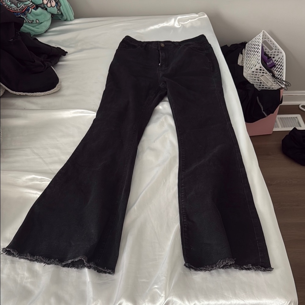 Black Flared Women's Jeans